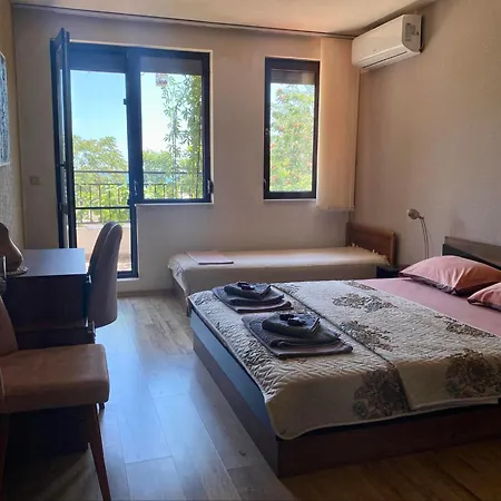 Dreams 42 Apartment