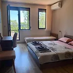 Dreams 42 Apartment
